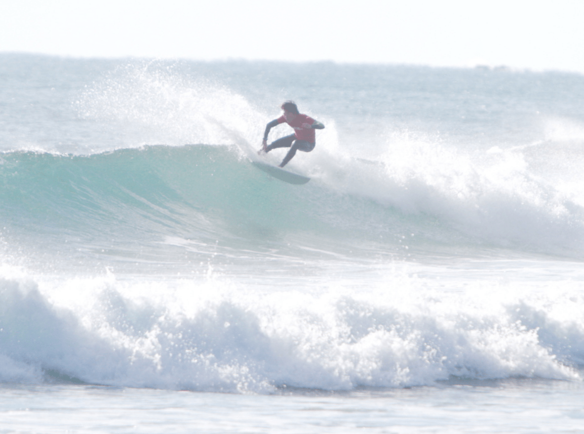 Postponed due to bad weather The 10th Kochi Governor's Cup Surfing Tournament